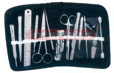 DISSECTING SET - Set in simple and economical wallet type canvas pouch bag