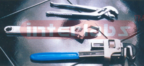 ADJUSTABLE WRENCH